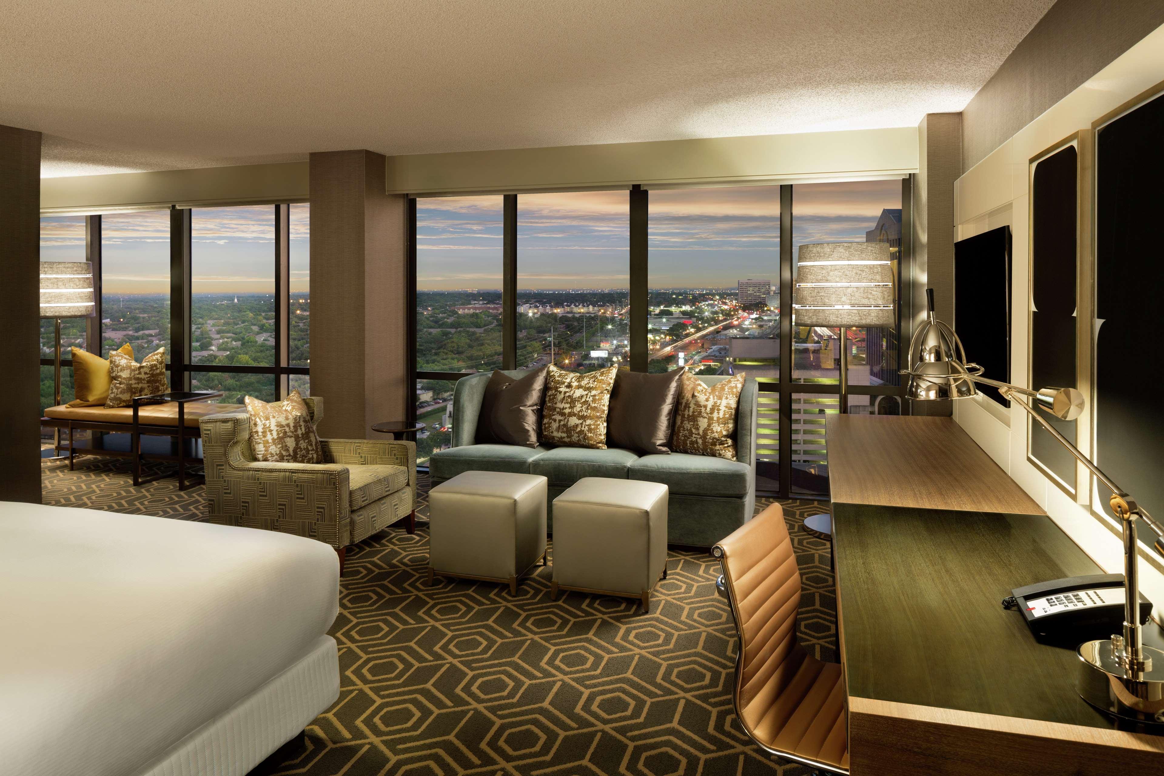 Doubletree By Hilton Hotel Dallas Campbell Centre Εξωτερικό φωτογραφία