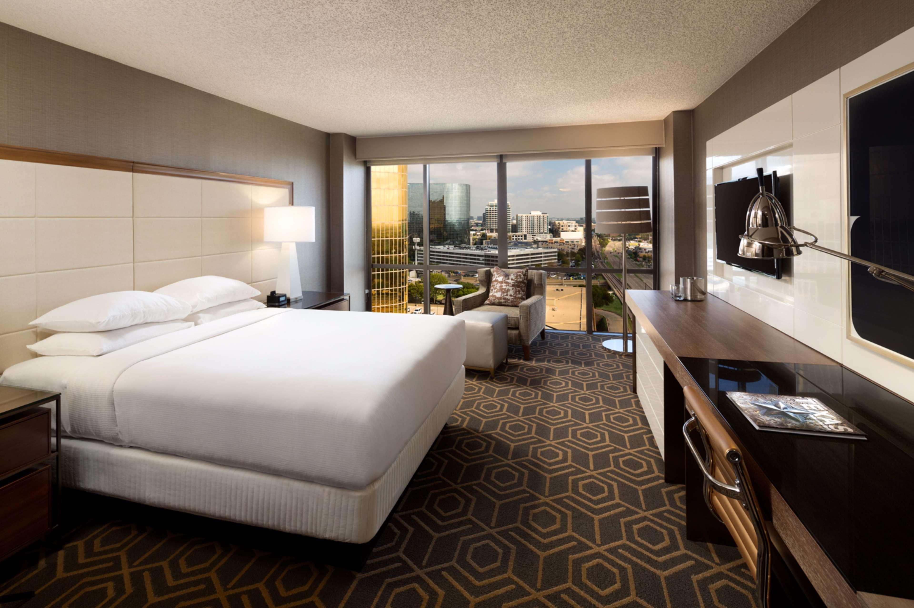 Doubletree By Hilton Hotel Dallas Campbell Centre Εξωτερικό φωτογραφία