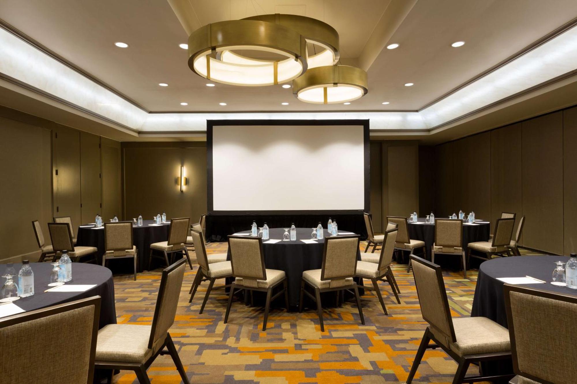 Doubletree By Hilton Hotel Dallas Campbell Centre Εξωτερικό φωτογραφία
