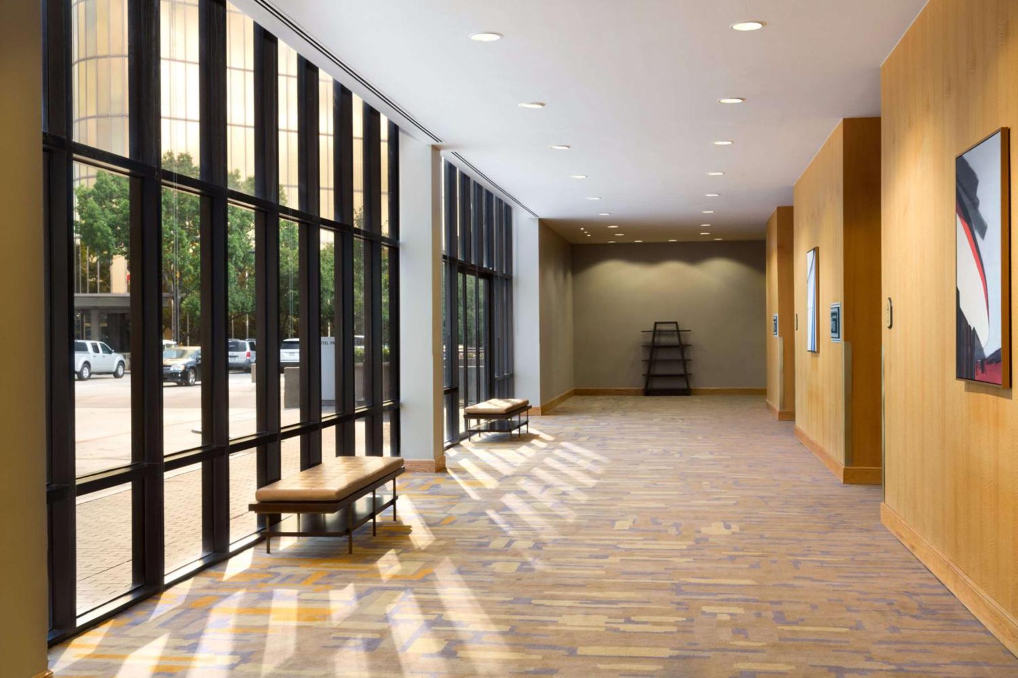 Doubletree By Hilton Hotel Dallas Campbell Centre Εξωτερικό φωτογραφία